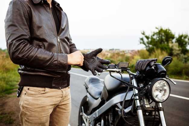 How to pick the best motorcycle boots